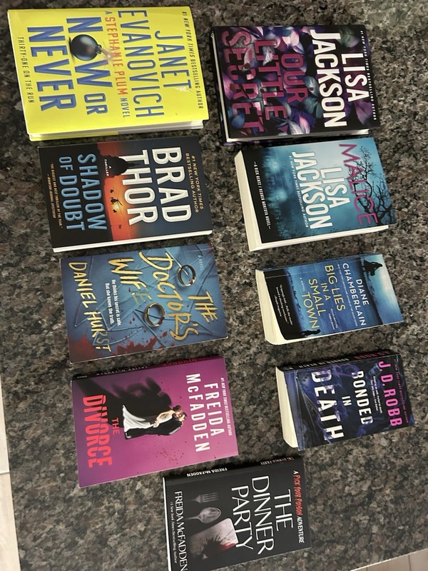 Book Lot-9 Books Thriller, Mystery,popular Authors