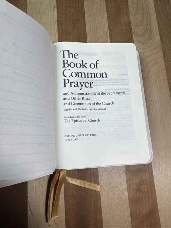 The Book of Common Prayer 1990 Episcopal Church Oxford University Press - White gallery