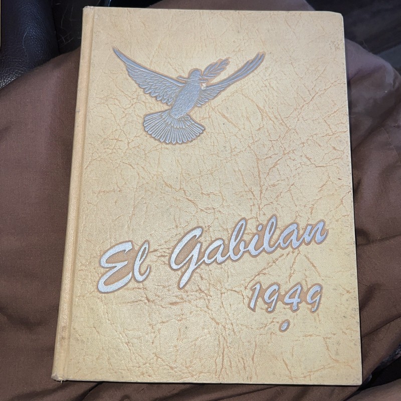 1949 SALINAS HIGH SCHOOL YEARBOOK SALINAS, CALIFORNIA EL GABILAN