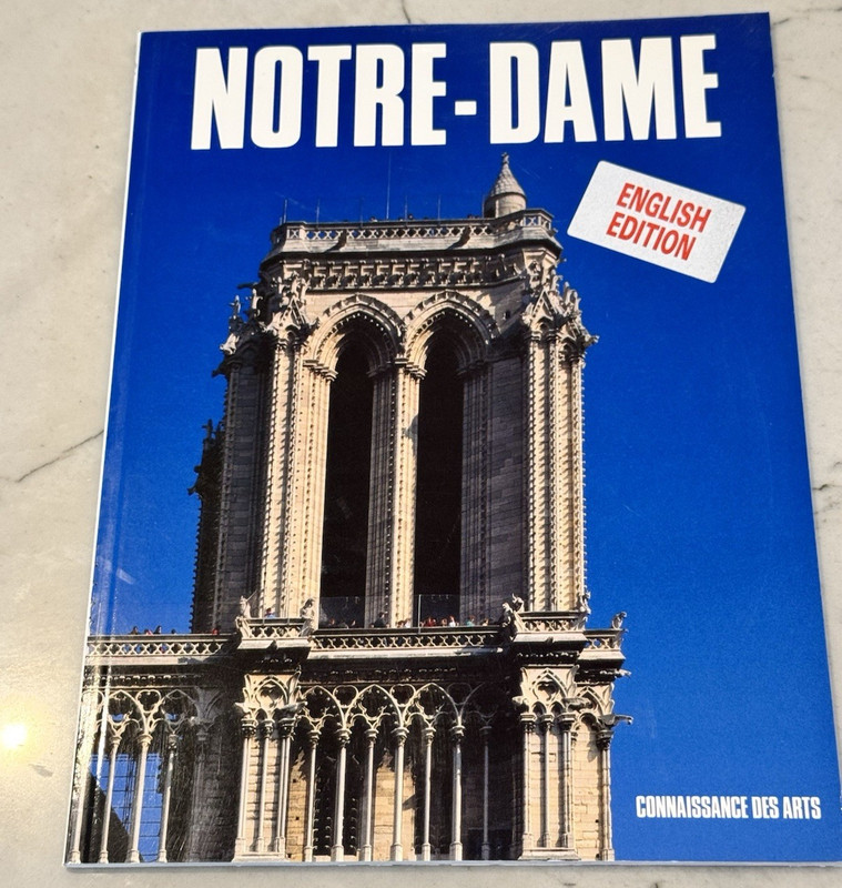 Notre-Dame Guide Book Connaissance Des Arts As of 01/01/2002