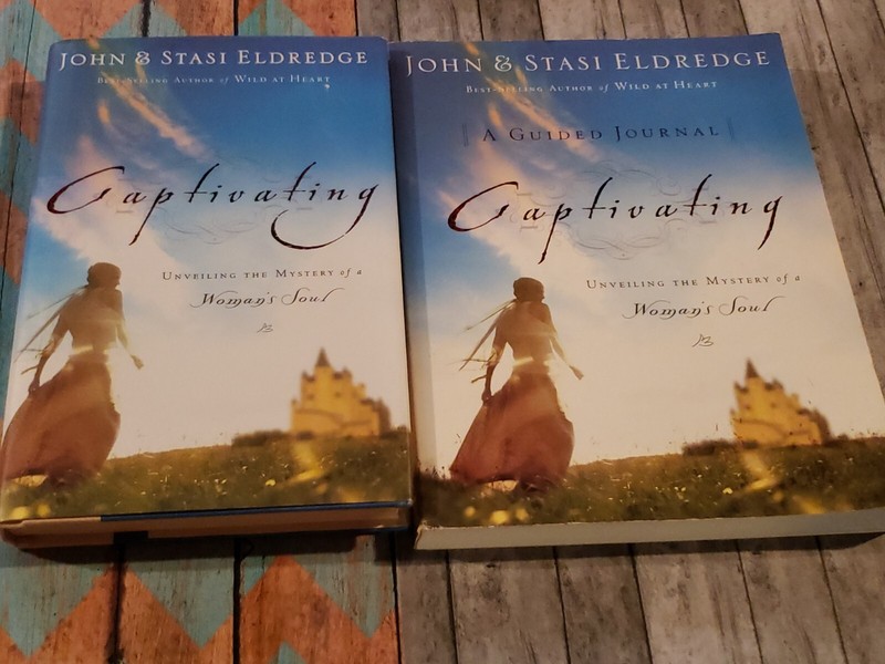 JOHN & STASI ELDREDGE – LOT OF 2 BOOKS (1 HC & 1 PB) – CAPTIVATING & JOURNAL