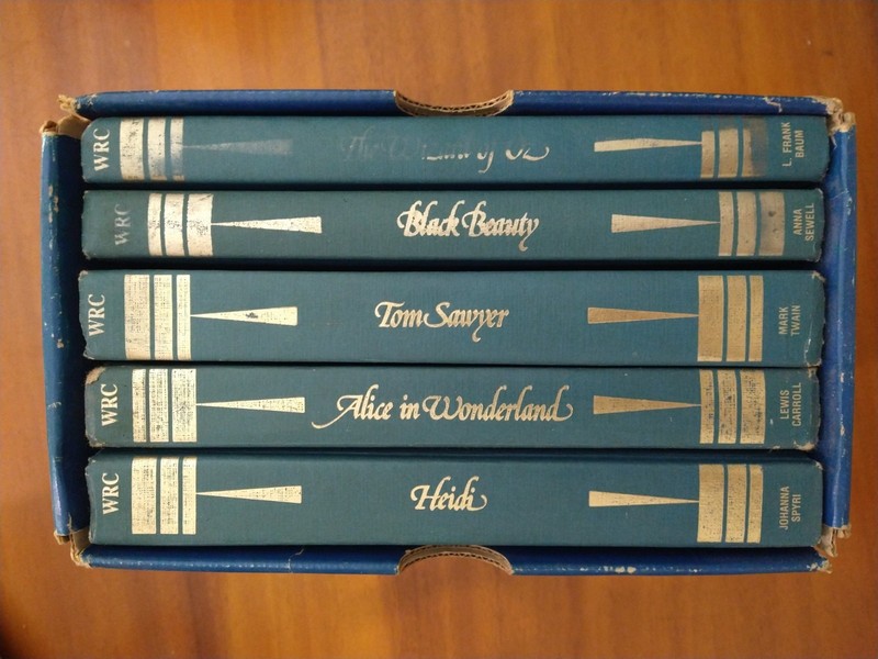 The Weekly Reader Classics Set Hard Back Vintage 1983 Lot of 5