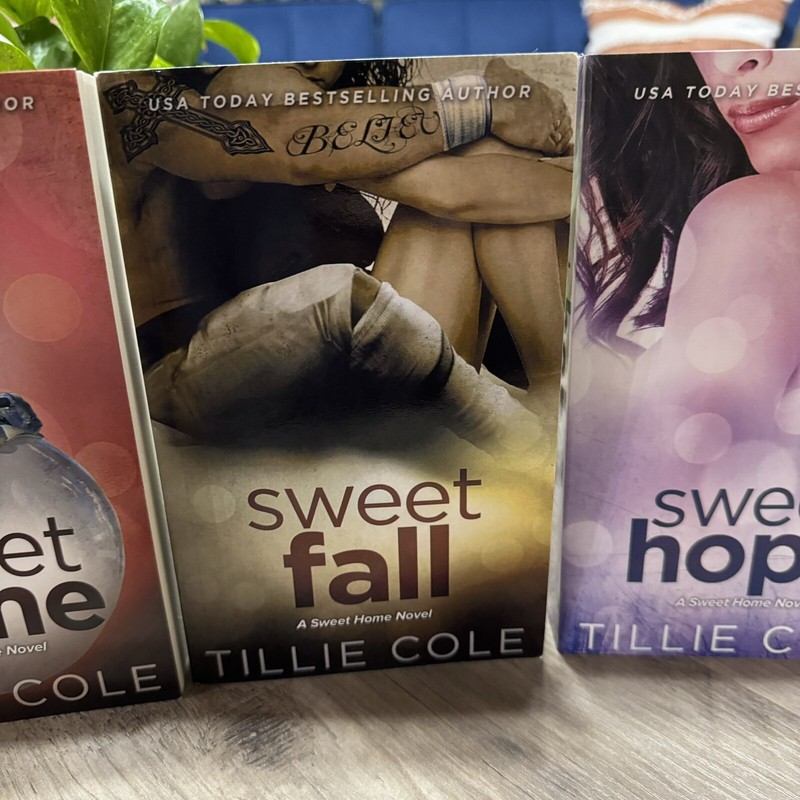SIGNED Complete Sweet Home Series By Tillie Cole ( Home, Rome, Fall, Hope, Soul) gallery