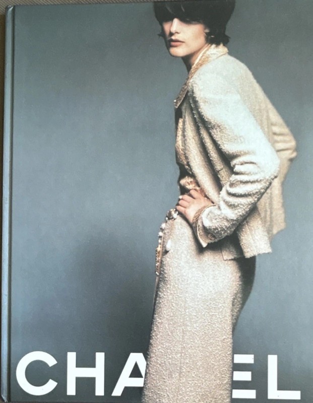 RARE 30 y/o. HARDBOUND CHANEL Fashion Booklet. Fall/Winter 1996-97