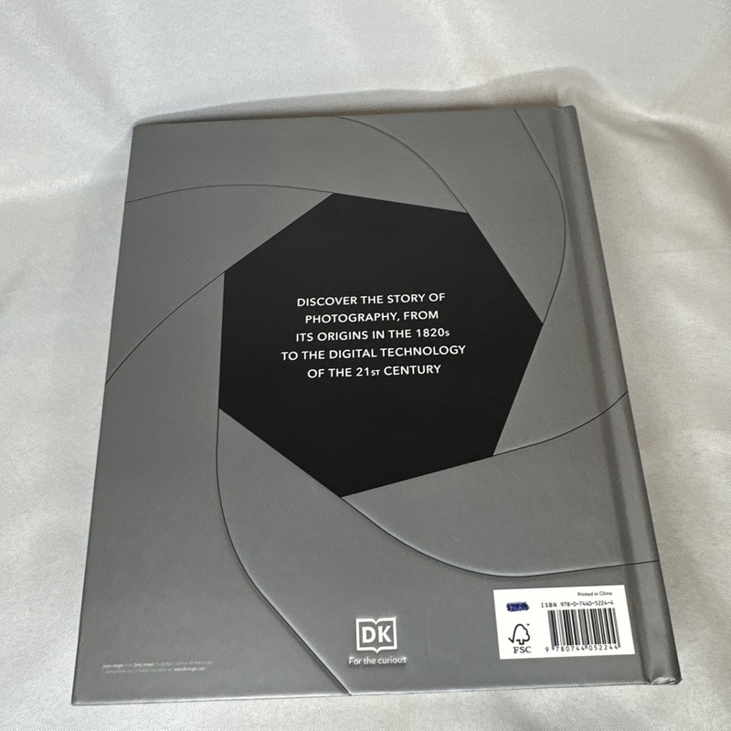 PHOTOGRAPHY The Definitive Visual History Tom Ang DK Abridged Edition 2021 gallery