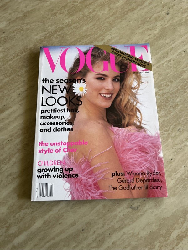 VOGUE Magazine USA December 1990 SUPERMODELS Cher CHRISTY Yasmin