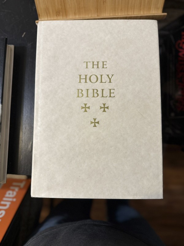 LARGE Holy Bible KJV 1999 Viking Pennyroyal Caxton Hard Cover New & Old Beauty