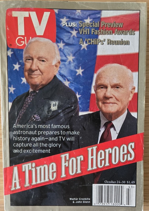 TV Guide 10/24/98 Walter Cronkite & John Glenn, «CHiPs ’99,» VH1 Fashion Awards