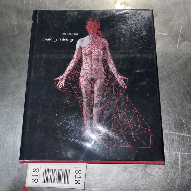 Marina Font – Anatomy is Destine – Cover Photography Book