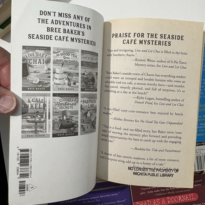 Lot of 19 Cozy Murder Mystery PB Books Needlecraft Bakery Cat Library Sookie… gallery