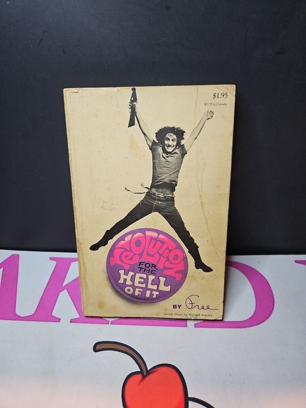 Abbie Hoffman’s Revolution For the Hell of It by Free 1968 Dial Press