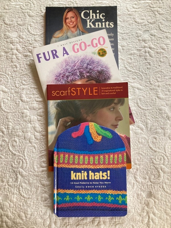 LOT OF 4 Knitting Book Hardcover/Softcover Variety of titles from mixed authors