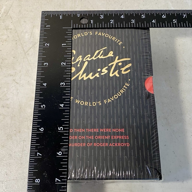 World's Favourite Agatha Christie Book Boxset 3 Volume Paperback Collection NEW! gallery