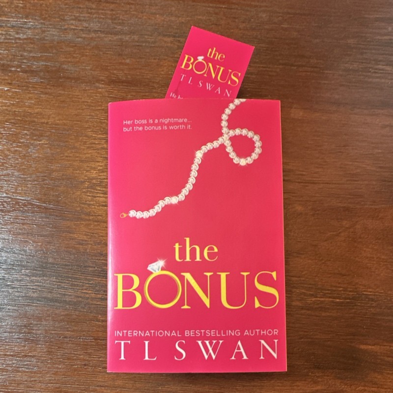 SIGNED COPY! T L Swan The Bonus Paperback Romance Novel Signed Contemp Fiction