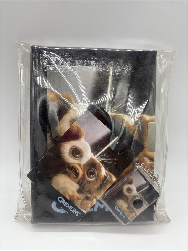 NEW – NECA Gremlins Gremlin Gizmo NECA Journal Tablet Key Chain Bundle Notebook