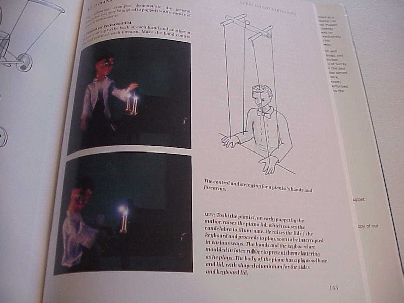 MAKING AND MANIPULATING MARIONETTES BY DAVID CURRELL WITH DUST JACKET gallery