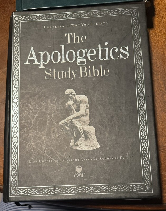 A Lot Of Books: Study BibleThe: Apologetics Study Bible