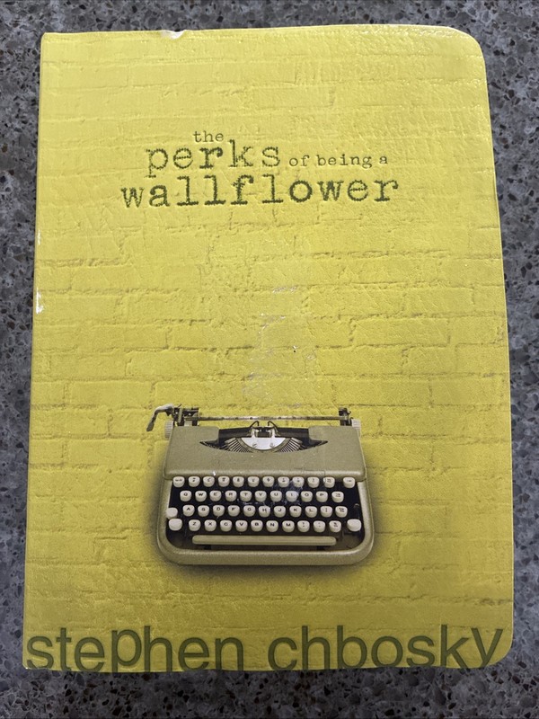 Perks of Being a Wallflower by Stephen Chbosky (2025, Trade Paperback)