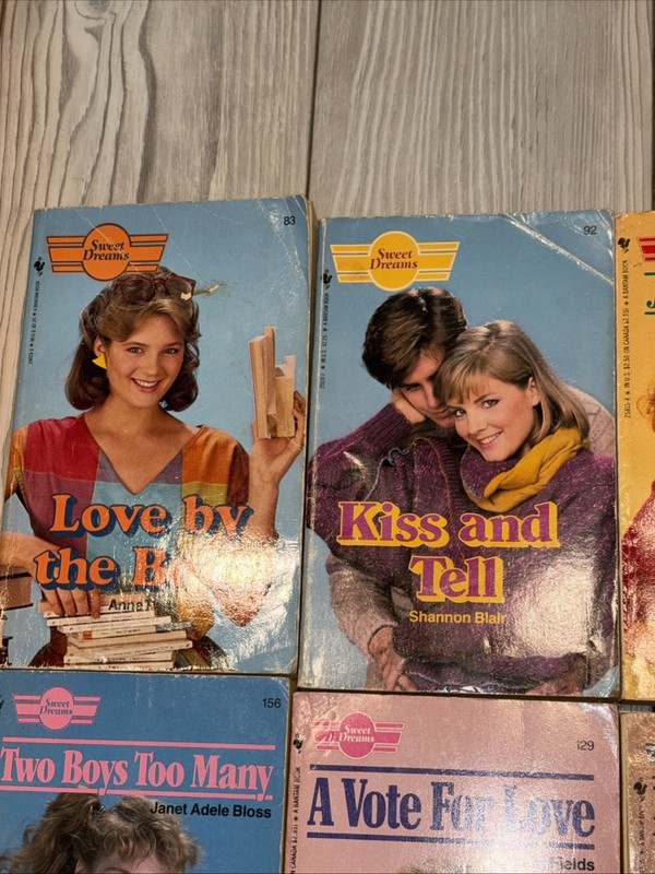 1980’s Sweet Dreams Vintage Paperback Books Young Teens Reading 10 In Lot gallery