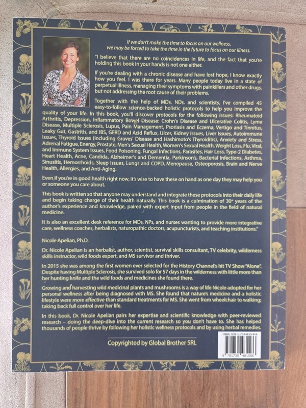 The Holistic Guide to Wellness : Herbal Protocols for Common Ailments Paperback gallery