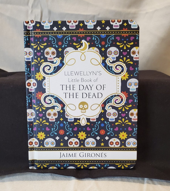 Llewellyn’s Little Book of The Day of the Dead by Jaime Girones NEW (Book 15)