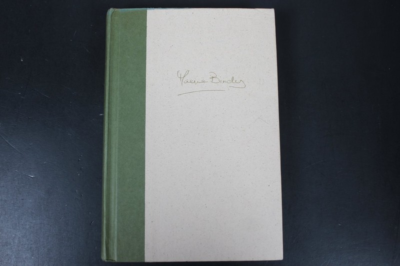 Quentins Maeve Binchy 2002 First Printing Hardcover Fiction Dutton ~ SIGNED