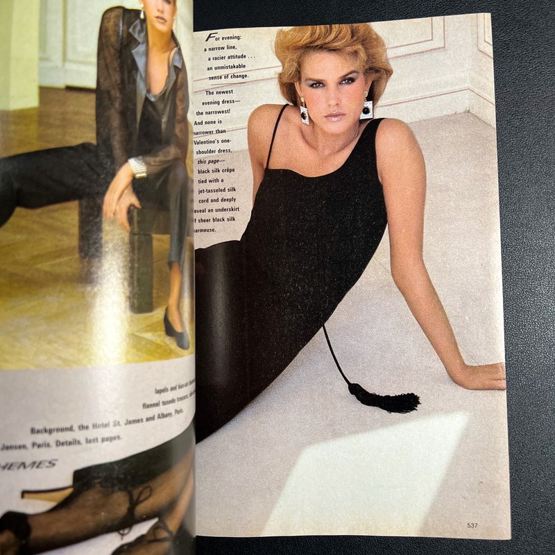 Vintage Vogue US Magazine October 1981 Natassia Kinski Cover HUGE 600 PAGES! gallery