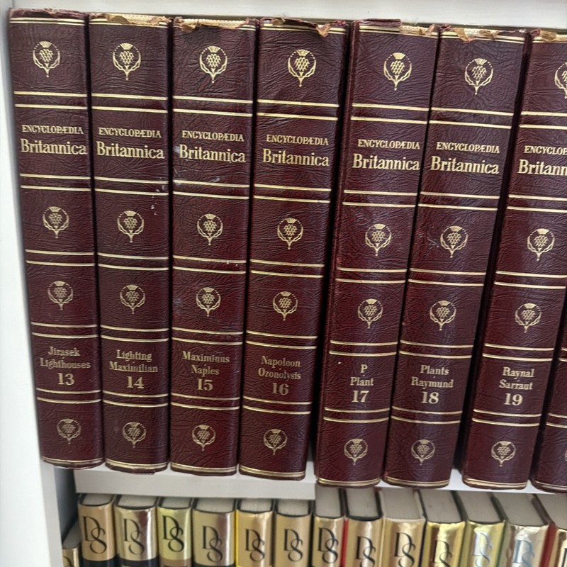 1958 Encyclopaedia Britannica Volumes 1-23 A-Z. (Only Missing Index) gallery