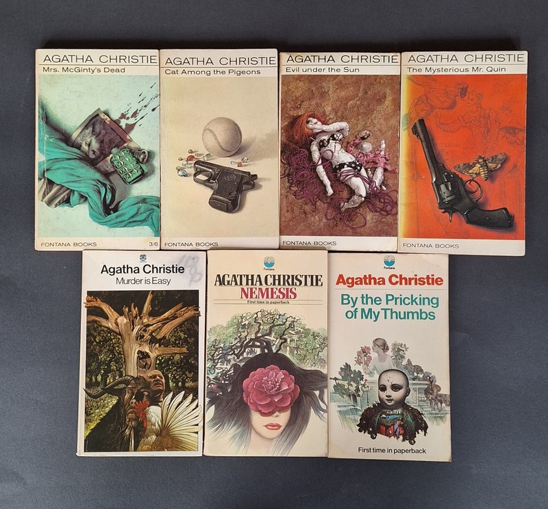 X7 Agatha Christie Paperback Books with Tom Adams Cover Artwork