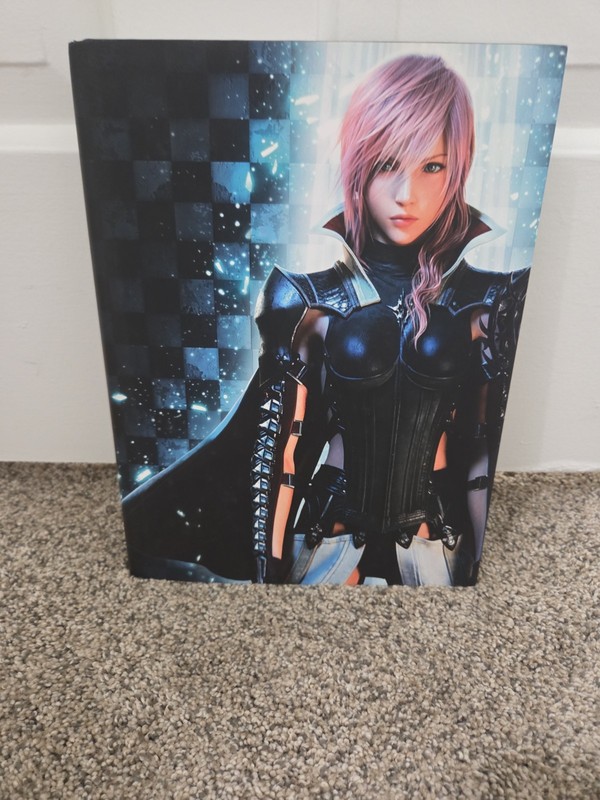 Lightning Returns: FFXIII Collector's Edition Official Guide HC w/ Map Bookmarks gallery