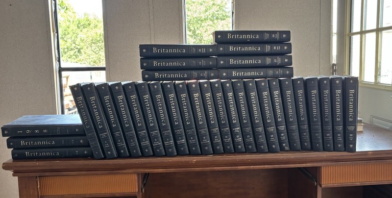 Encyclopaedia Britannica Britannica Multi-Volume Hardcover Set Illustrated 1970