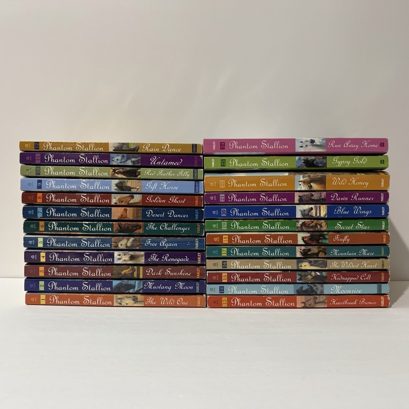Complete Set Series – Lot of 24 Phantom Stallion books by Terri Farley Wild Free