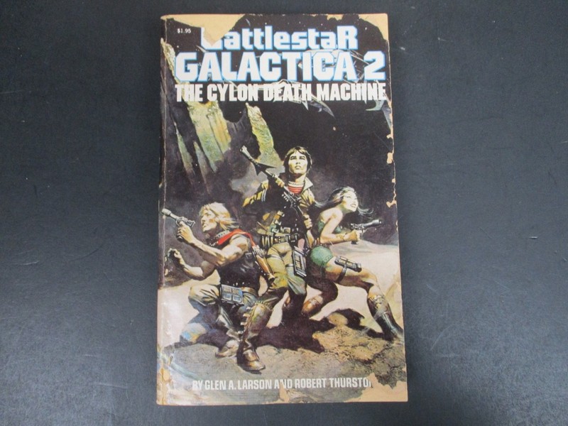 Battlestar Galactica 2 Cylon Death Machine Larson Thurston 1979 Berkley Sci-Fi