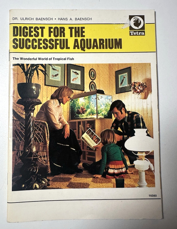 Vintage 1975 Digest for the Successful Aquarium Booklet 34 pages (B3)