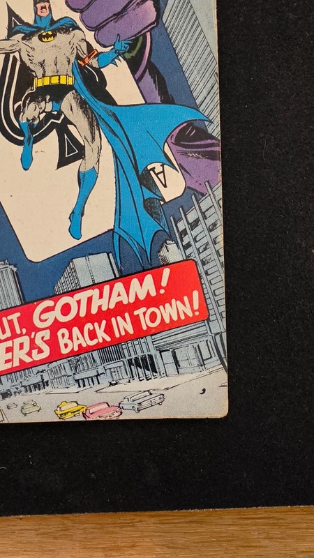 Batman #251 Classic Neal Adams Joker Cover - DC Comics 1973 - Please See Photos gallery