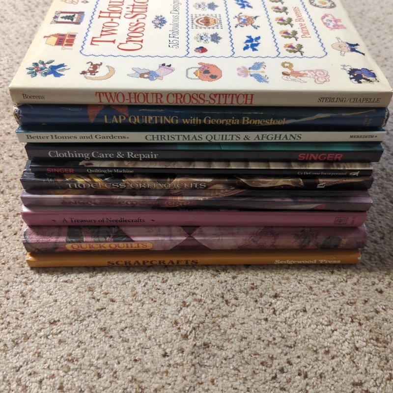 Vintage Lot 10 Quilting Sewing Cross-Stitch Craft Books Singer BHG McCall's gallery