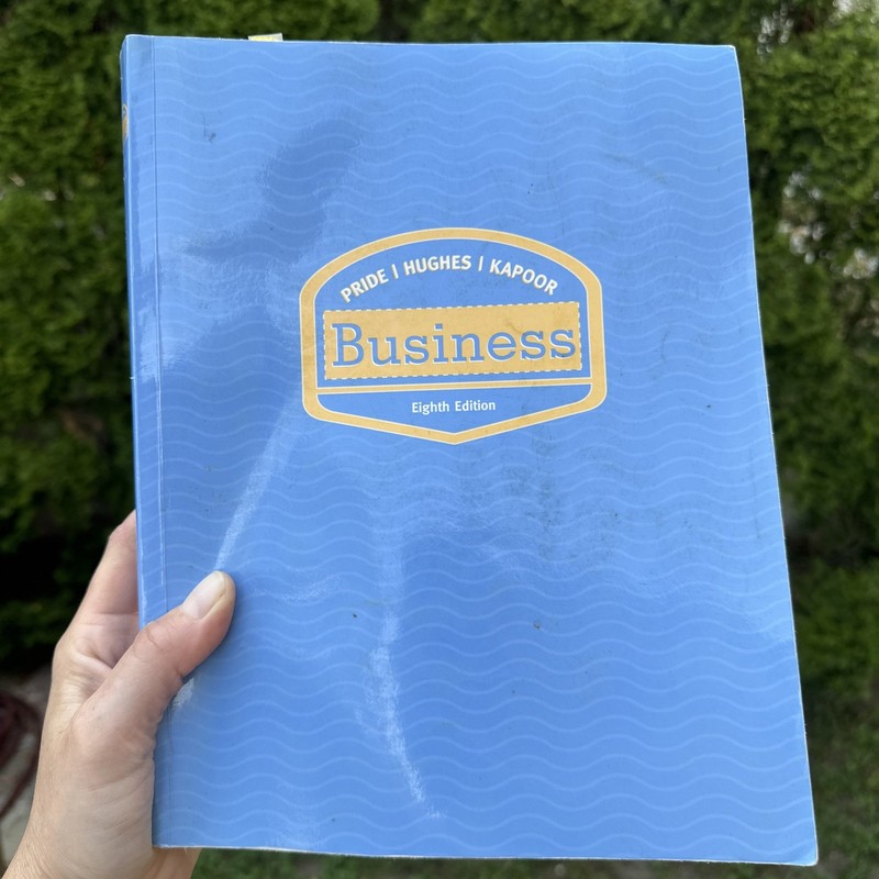Business Eighth Edition Paperback, Custom Publication by William M. Pride (2004,