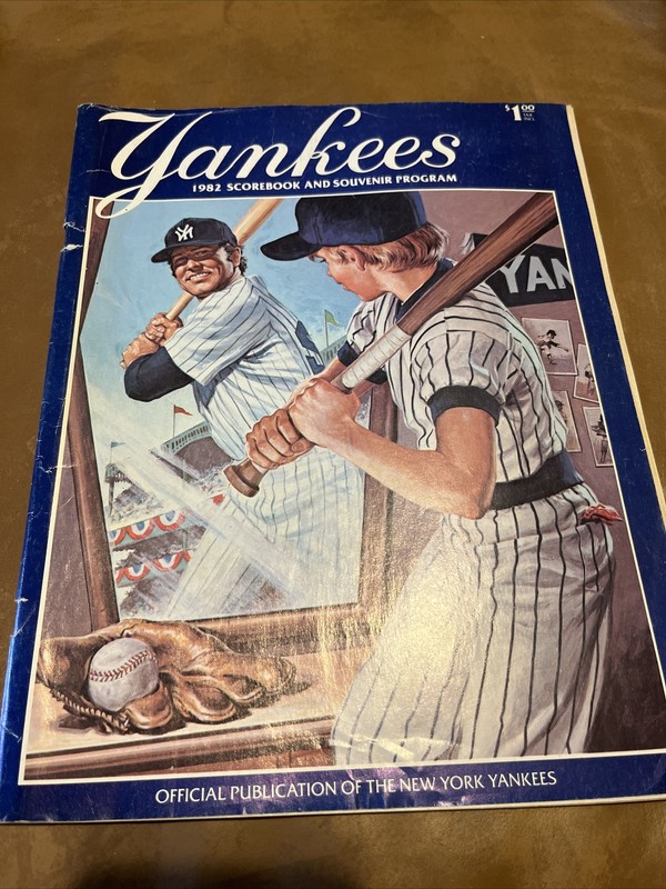 1982 New York Yankees Scorebook and Souvenir Program New York Yankees Vs Boston