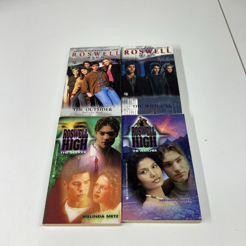 VTG Roswell High Paperback Books 1-4 In Series 1999