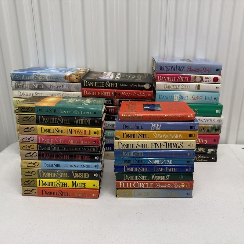 Lot Of 50 Danielle Steel Mixed Years/Titles Some 1st Editions/ Printing HC/DJ