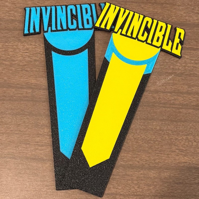 Invincible 3D Printed Lot of 2 Bookmark Set for Compendiums Black Yellow Blue