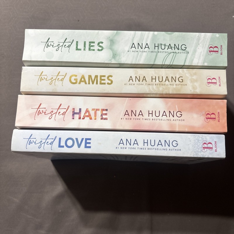 Twisted Book Series Ana Huang Lot of 4 Paperback Books gallery