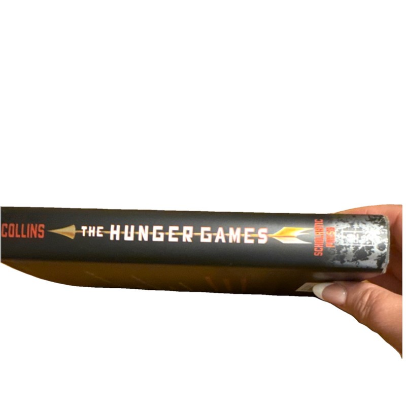 Book Suzanne Collins Hunger Games Hardcover Scholastic 2008 First Edition Dust gallery