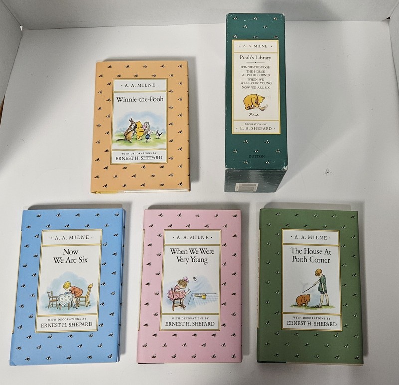 Winnie-The-Pooh Ser.: Pooh Library Original 4-Volume Set by A. A. Milne HC