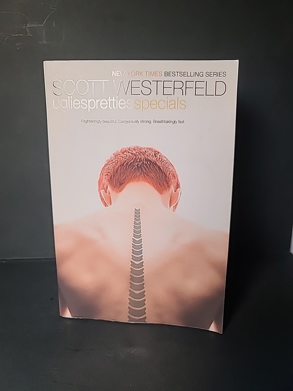 Uglies Series Set of 4 by Scott Westerfeld – Uglies, Pretties, Specials gallery