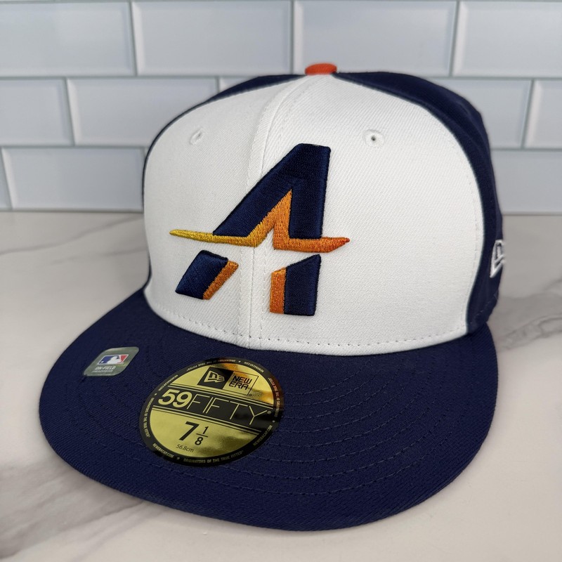 Houston Astros Hat Cap Fitted Mens 7 1/8 MLB Baseball City Connect New Era