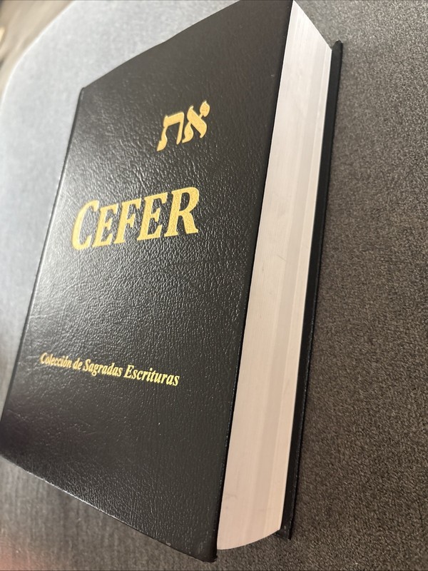 Spanish Cepher Bible - Cefer en español Coleccion de Sagradas Hardcover gallery