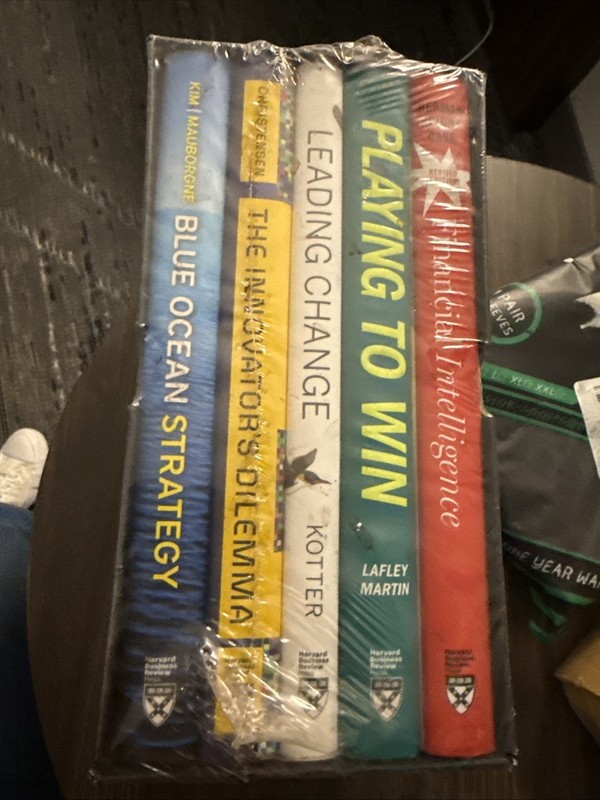 Harvard Business Review Leadership & Strategy Box set, 5 Bks Business/education gallery