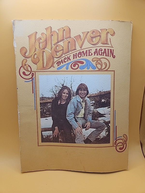 «JOHN DENVER, BACK HOME AGAIN» 1974, Paperback Music Book songs photos, 61 pages