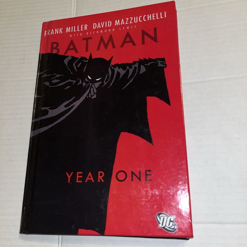 Batman Year One By Frank Miller, David Mazzucchelli I Hardcover